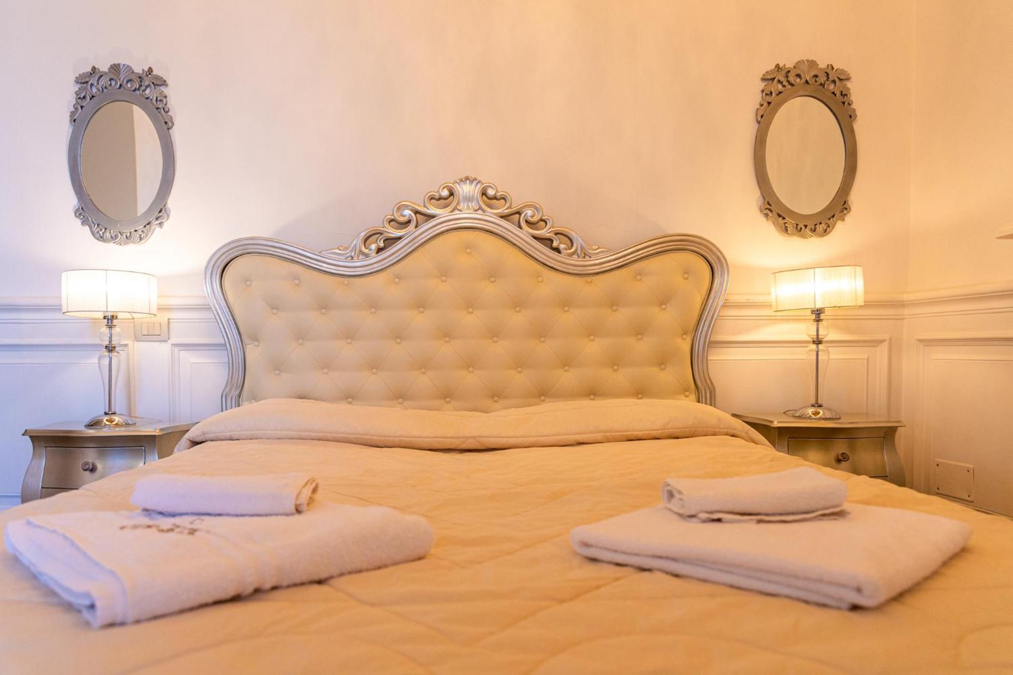 Palazzo Aurora Bed & Breakfast Alezio Exterior photo