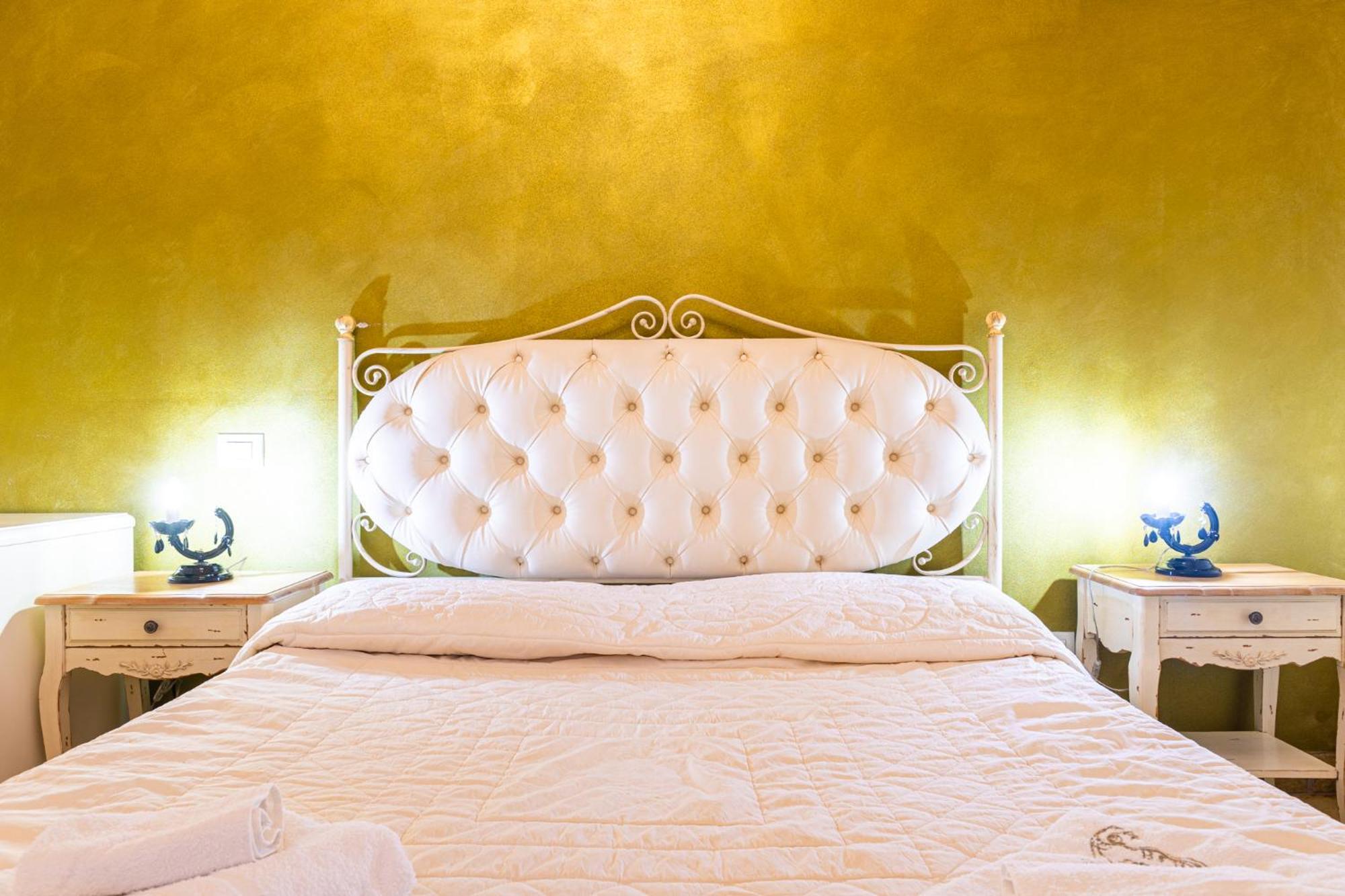 Palazzo Aurora Bed & Breakfast Alezio Exterior photo